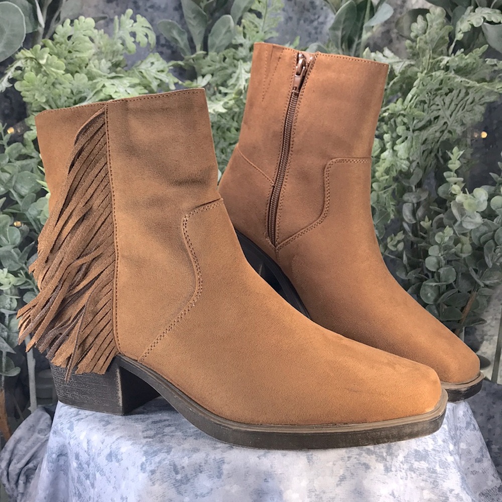 SO Oldfashion Cognac Western Stitch Fringe Zip Boots 2” Heels WMS 9.5M🌟NWT🌟
